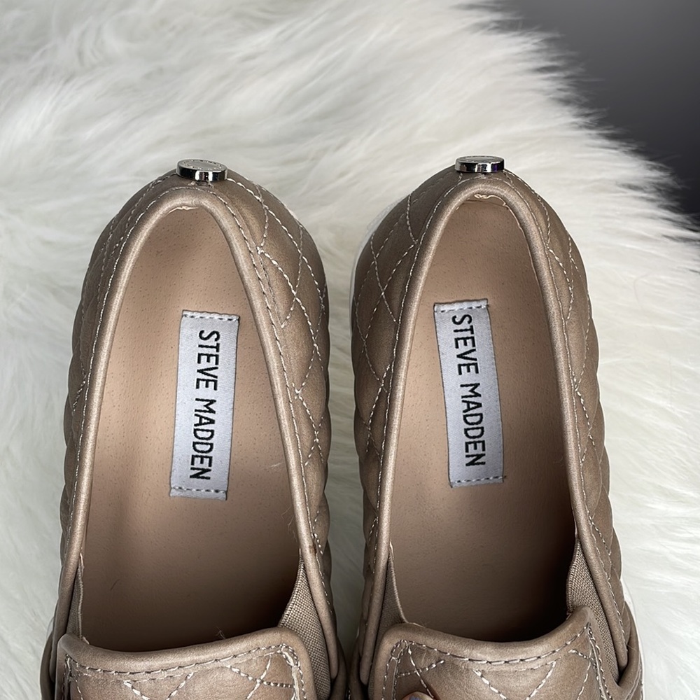 Steve Madden | Zaander Slip-On Sneaker - Gray - Picture 9 of 11